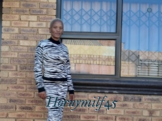 Hornymilf45