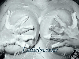 Lottielovexxx