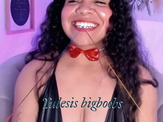Yulesis_bigboobs